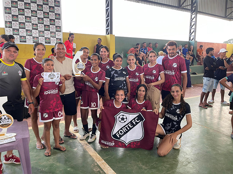 Copinha agita comunidade Santa Catarina com semifinais e finais de futsal masculino e feminino